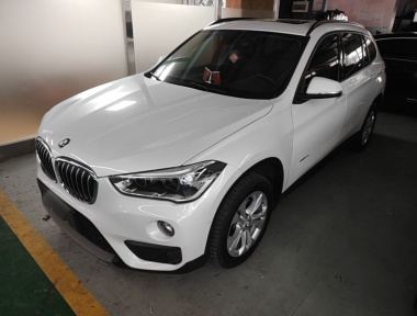 BMW X1 2017 BMW X1 2017 car image