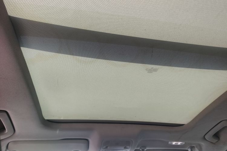 Audi Q3 2016 car image #20