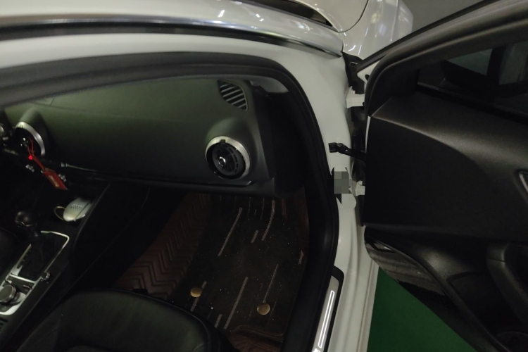 Audi A3 2020 صورة سيارة #25