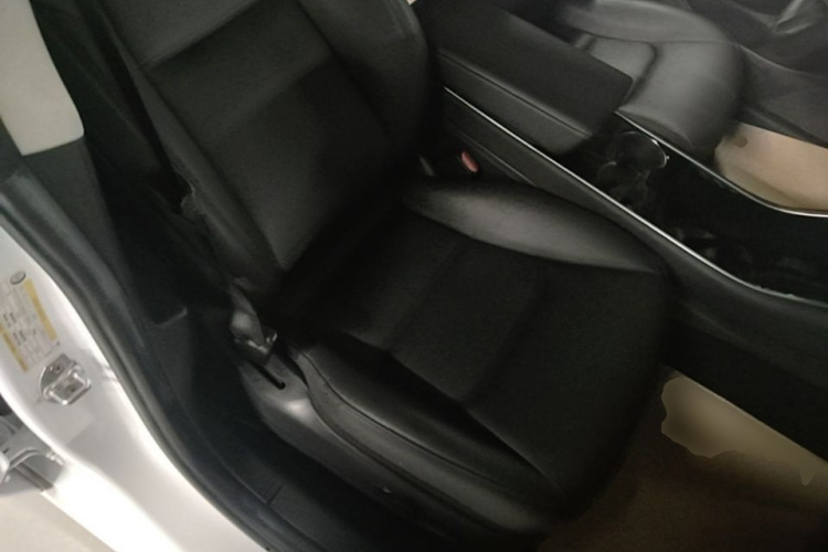 Tesla Model 3 2020 car image #21