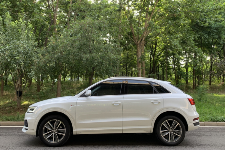 Audi Q3 2019 #5 Audi Q3 2019 car image #5
