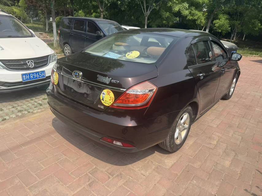 GEELY Emgrand 2015 immagine di auto #11