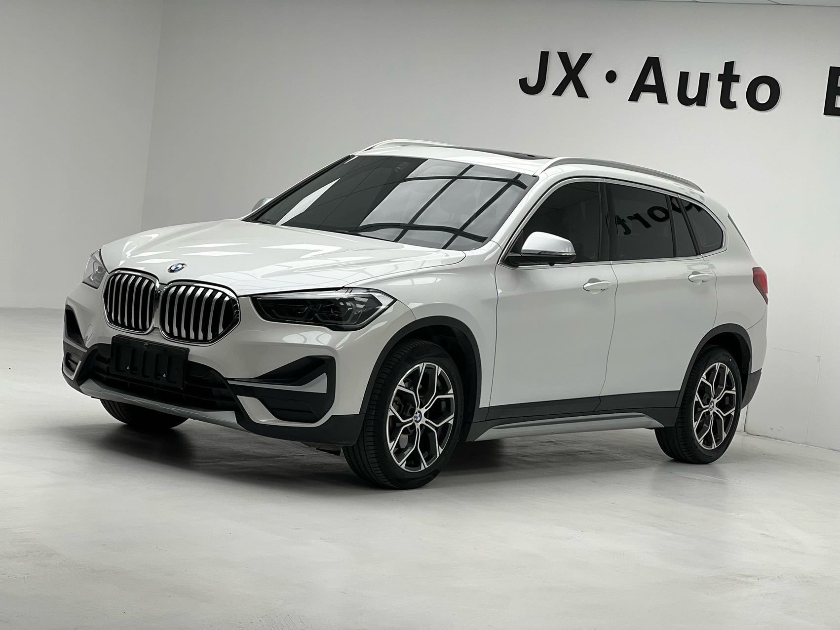 BMW X1 2022 BMW X1 2022 car image