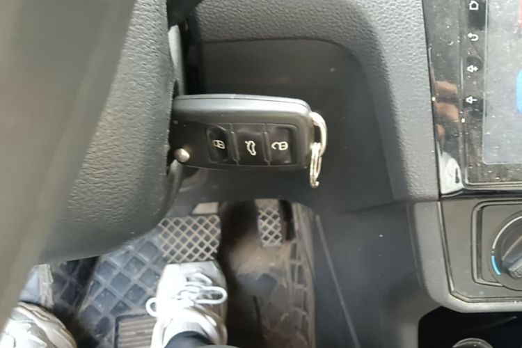 Volkswagen Santana 2019 #10 Volkswagen Santana 2019 car image #10
