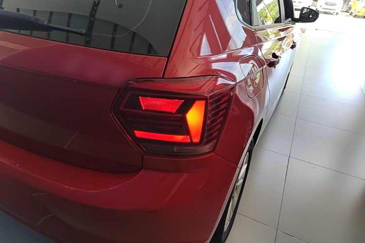Volkswagen Polo 2021 car image #8