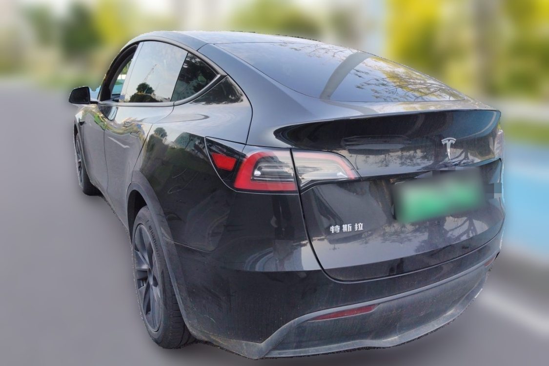 Tesla Model Y 2024 #3 Tesla Model Y 2024 immagine di auto #3