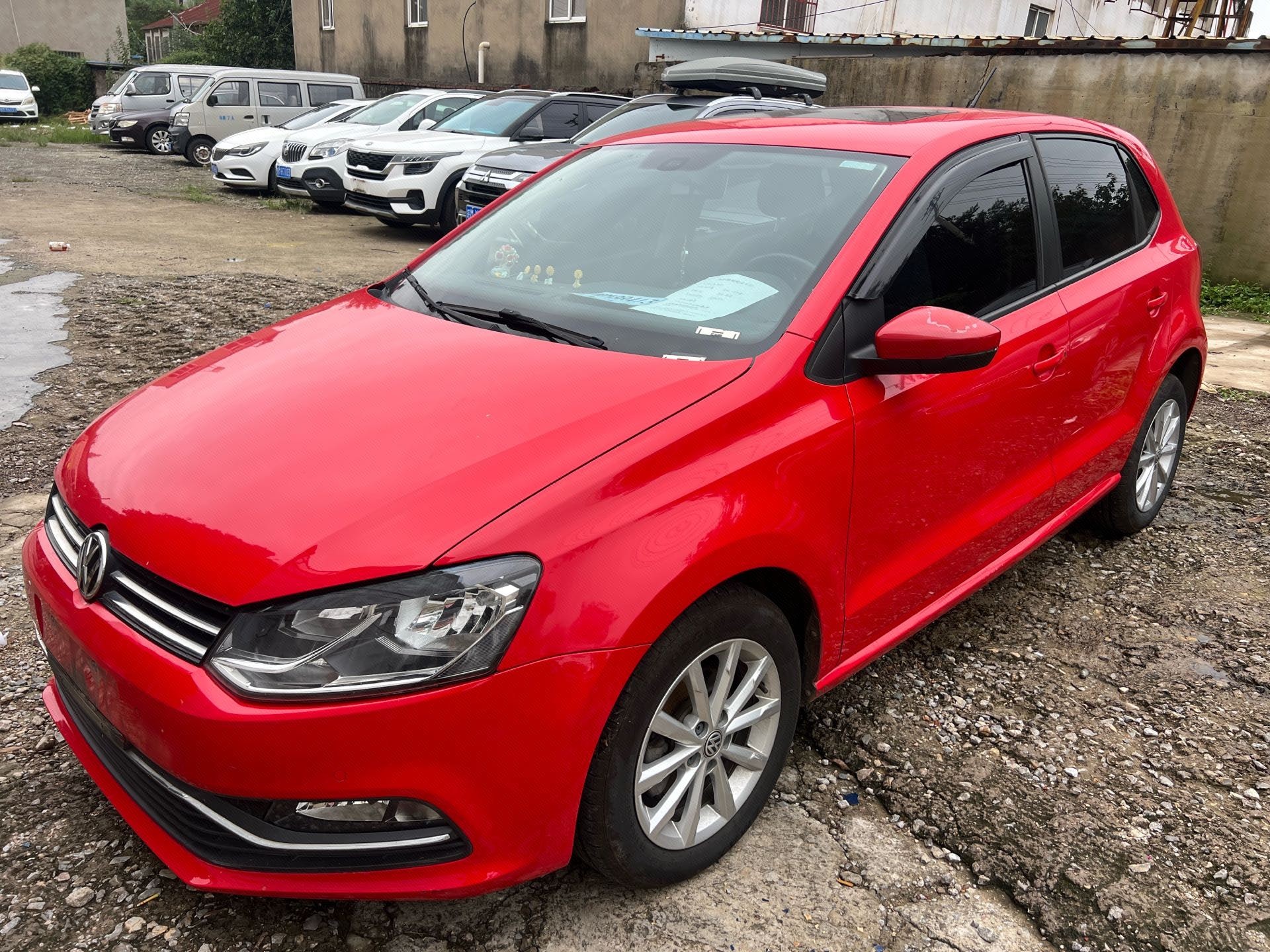 Volkswagen Polo 2017 Volkswagen Polo 2017 car image
