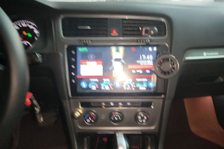 Volkswagen Golf 2015 car image #13