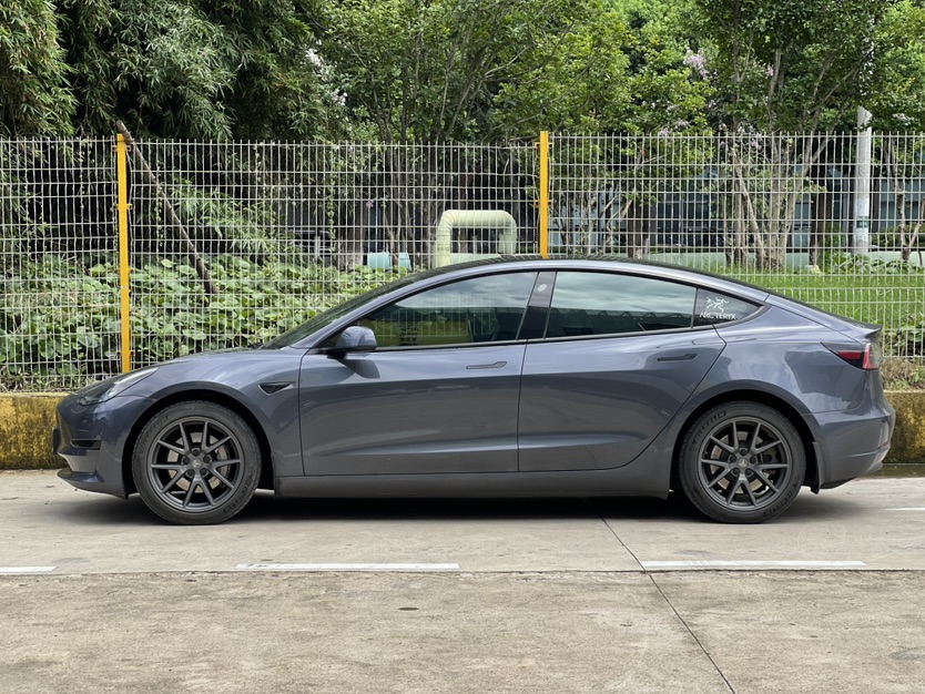 Tesla Model 3 2022 car image #7