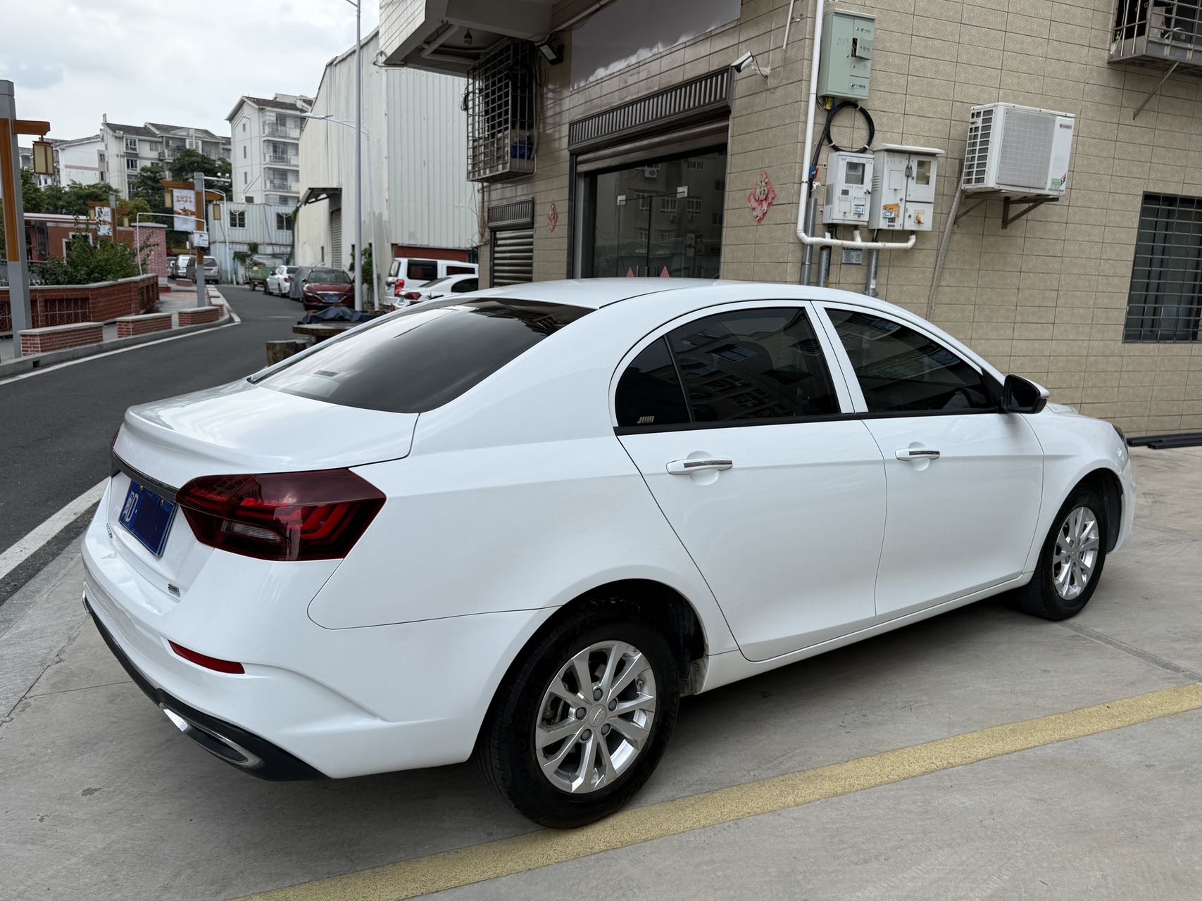 GEELY Emgrand 2022 #9 GEELY Emgrand 2022 car image #9