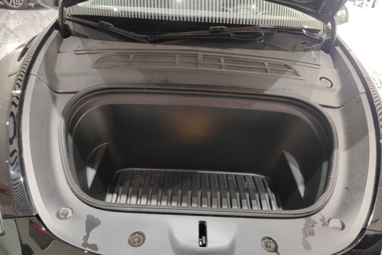 Tesla Model Y 2023 #20 Tesla Model Y 2023 immagine di auto #20