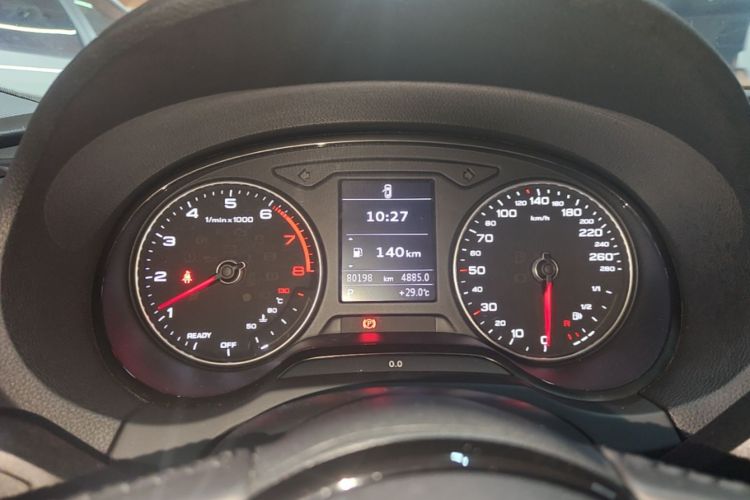Audi A3 2018 car image #12