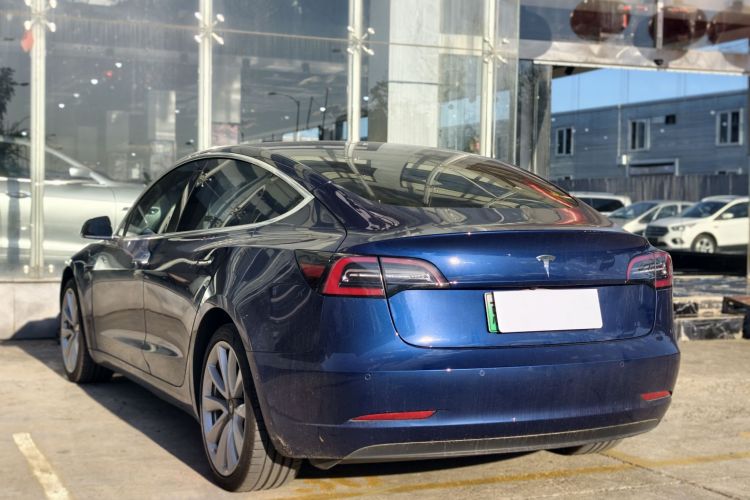 Tesla Model 3 2020 car image #7