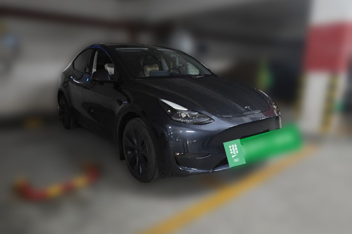 Tesla Model Y 2024 #2 Tesla Model Y 2024 car image #2