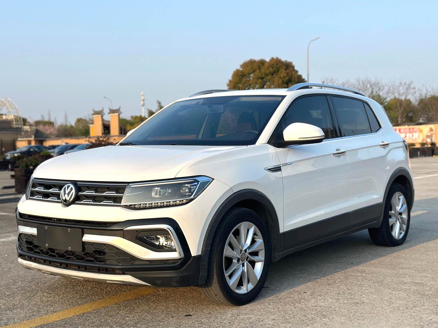 Volkswagen T-Cross 2020 Volkswagen T-Cross 2020 car image