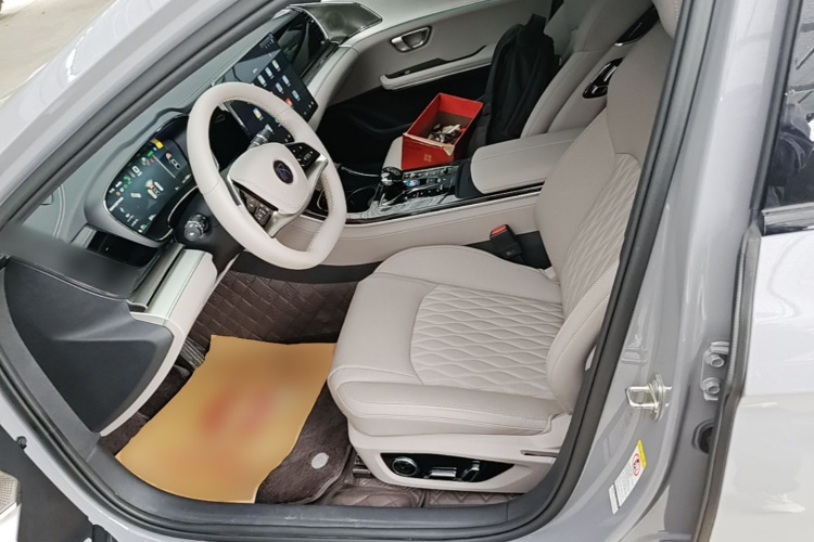 BYD Han 2025 #15 BYD Han 2025 car image #15
