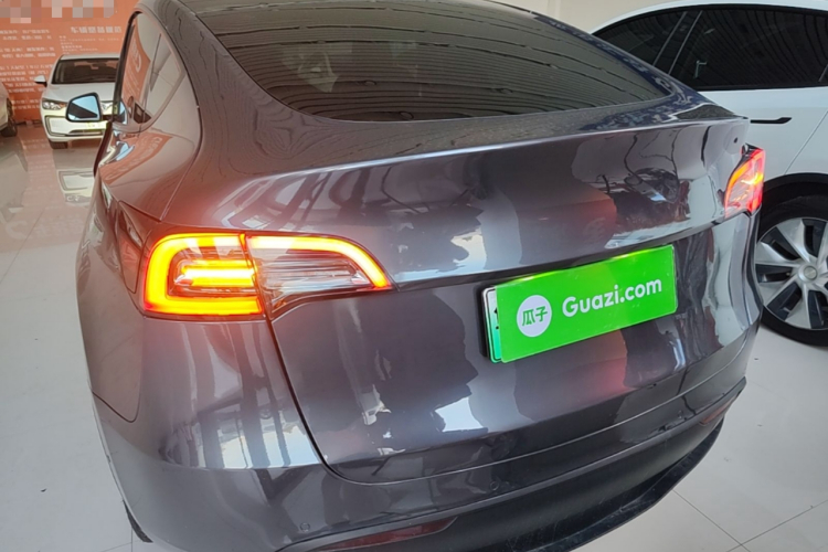 Tesla Model Y 2021 #6 Tesla Model Y 2021 immagine di auto #6