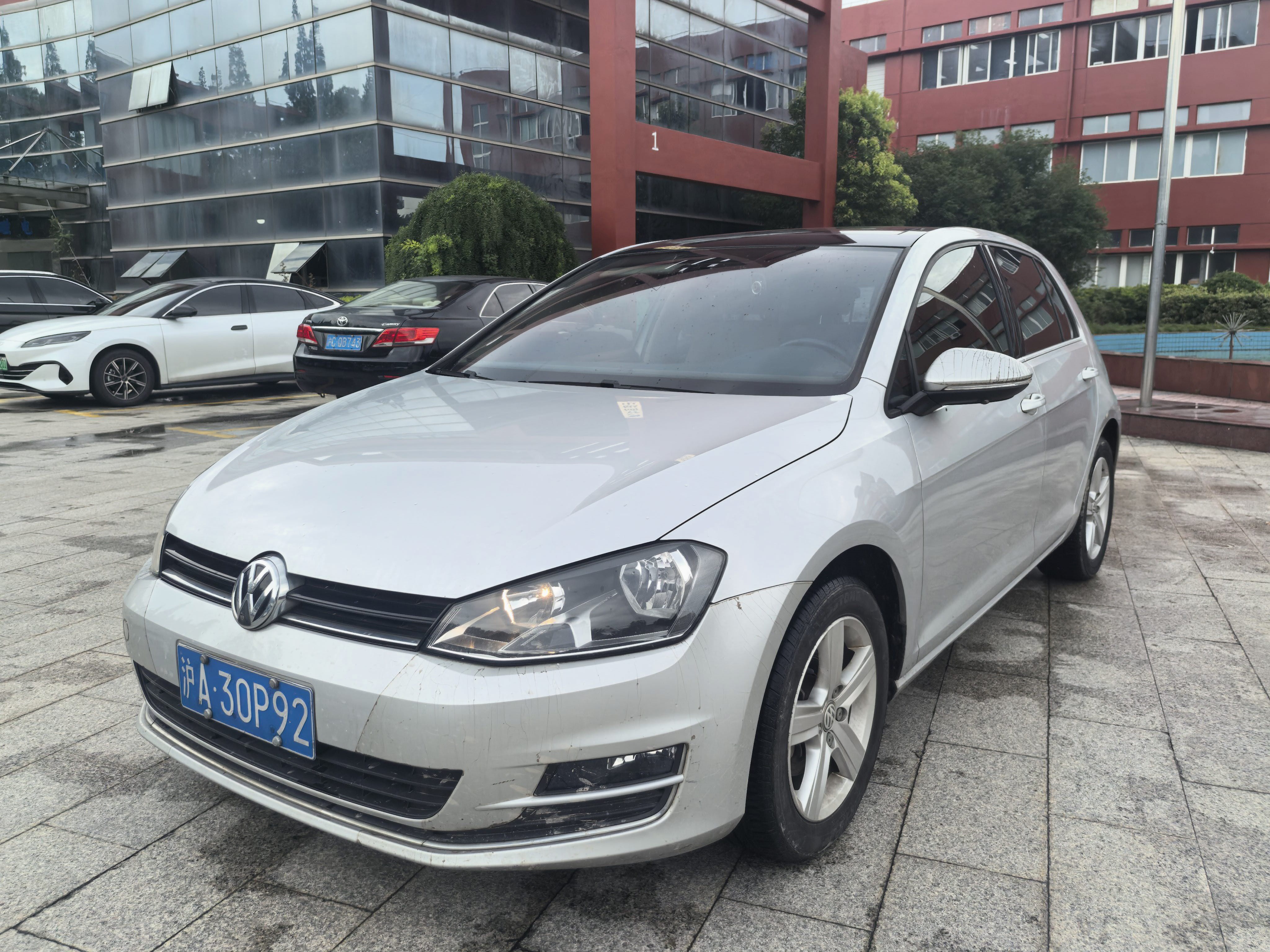 Volkswagen Golf 2014 Volkswagen Golf 2014 car image