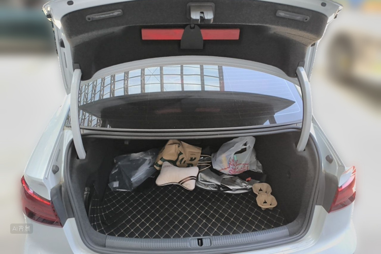 Audi A3 2019 car image #21