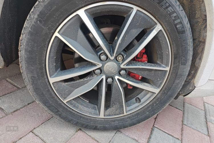 Audi Q3 2019 صورة سيارة #9