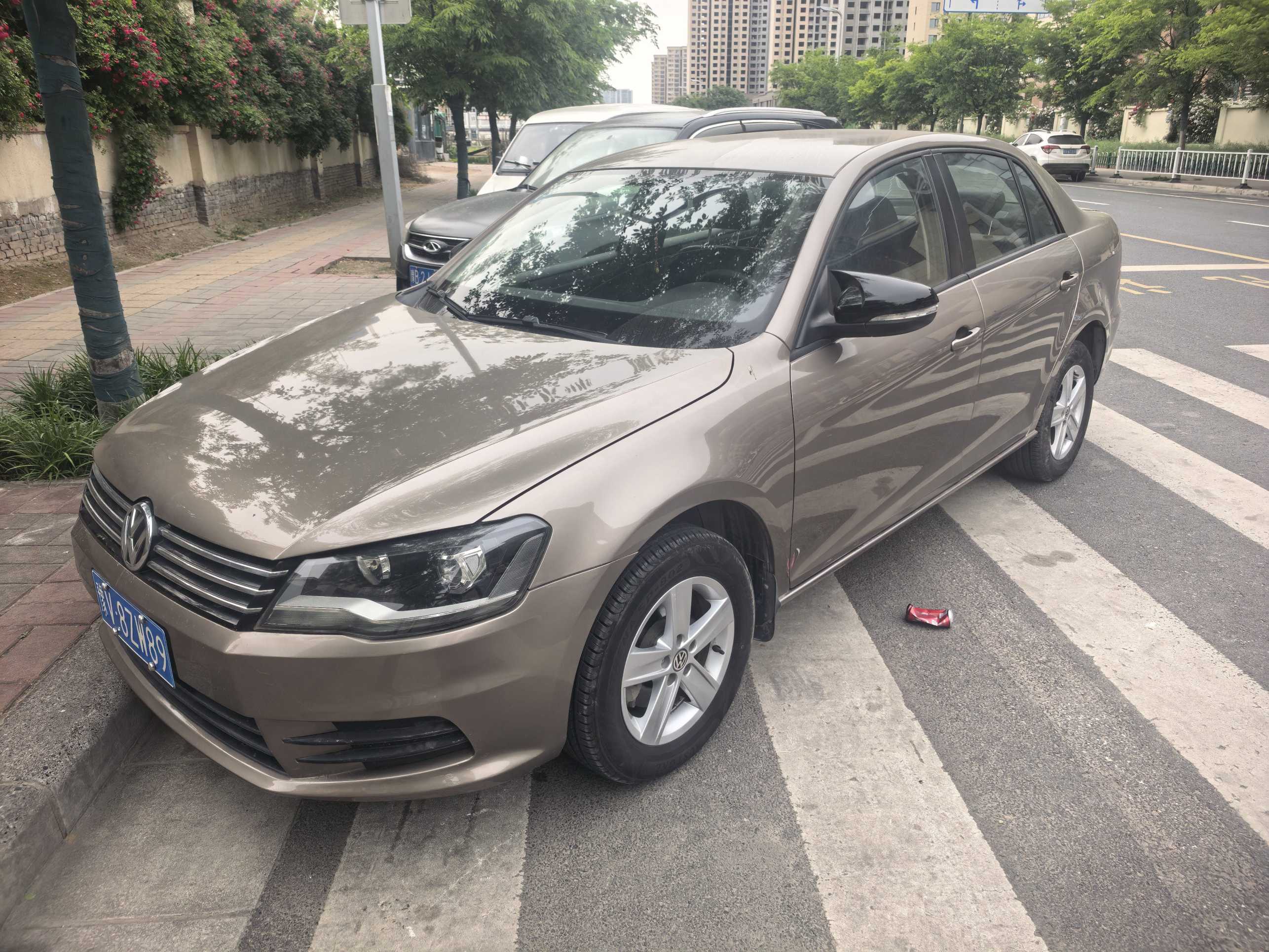 Volkswagen Bora 2014 car image 