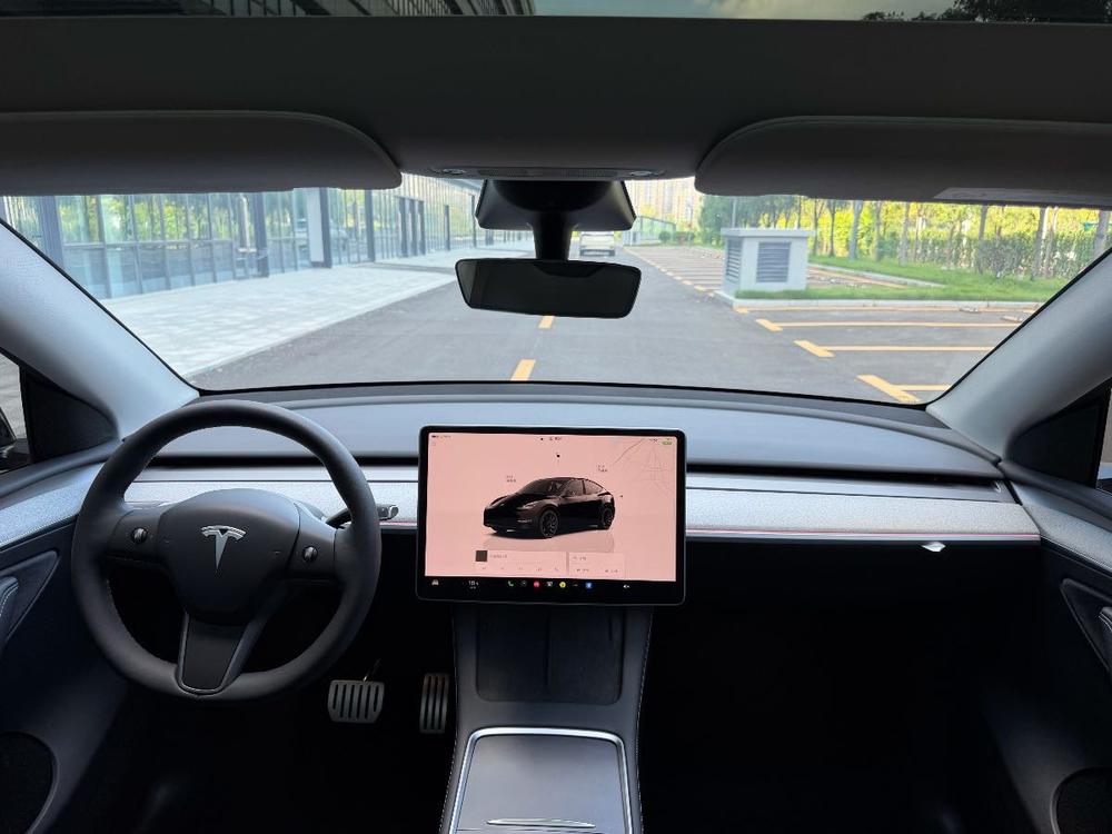 Tesla Model Y 2023 #8 Tesla Model Y 2023 изображение автомобиля #8