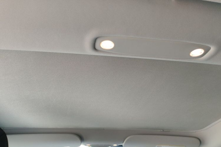 Tesla Model 3 2021 #16 Tesla Model 3 2021 car image #16