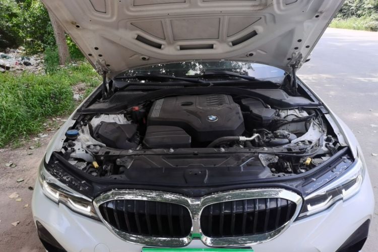 BMW 3 Series 2022 #22 BMW 3 Series 2022 car image #22