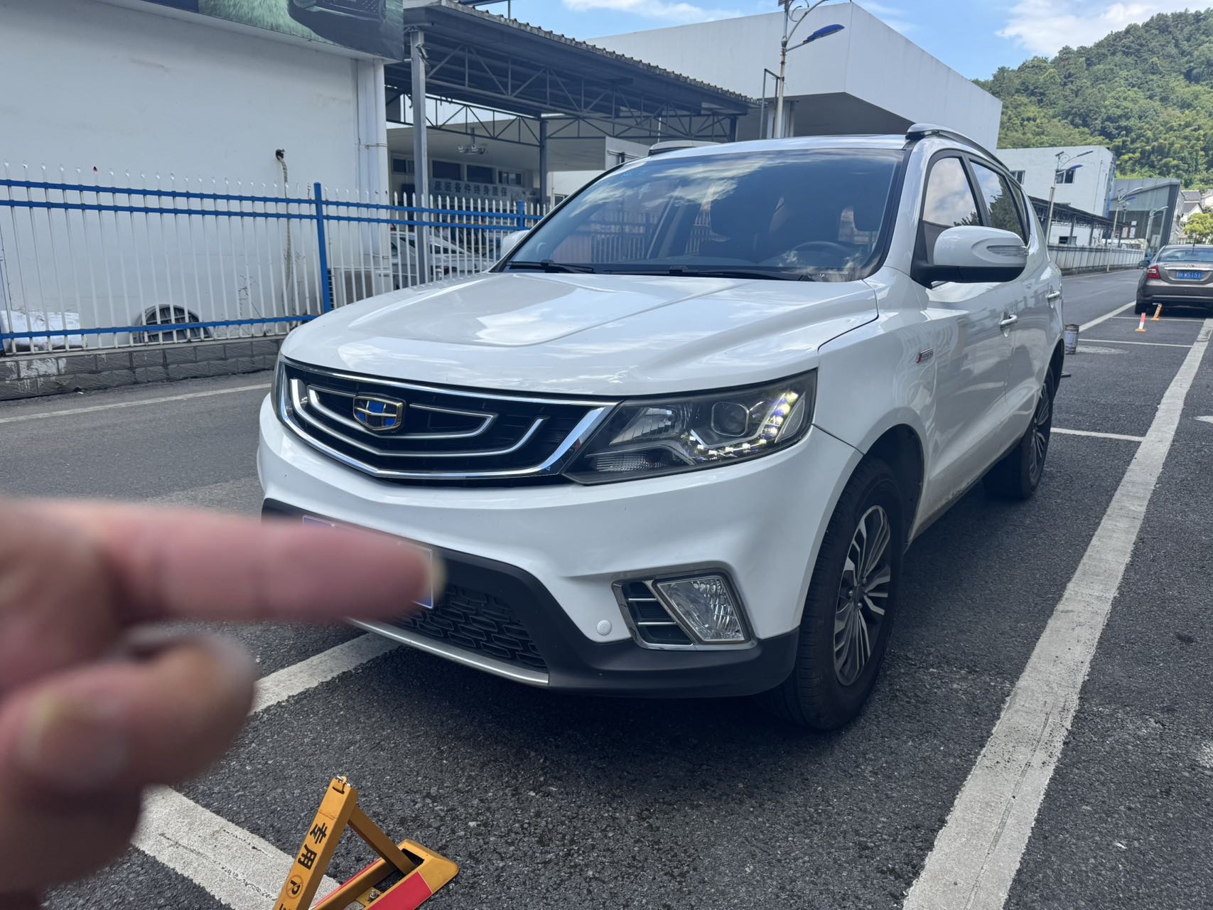 GEELY Vision X6 2018 GEELY Vision X6 2018 car image