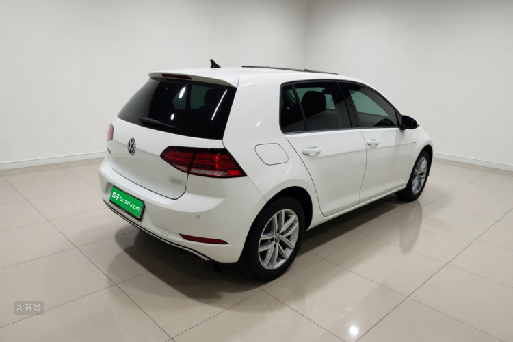 Volkswagen Golf 2018 car image #5