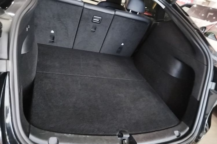 Tesla Model Y 2023 #19 Tesla Model Y 2023 car image #19