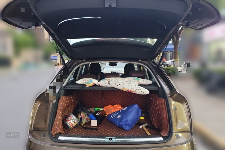 Audi Q3 2015 car image #21