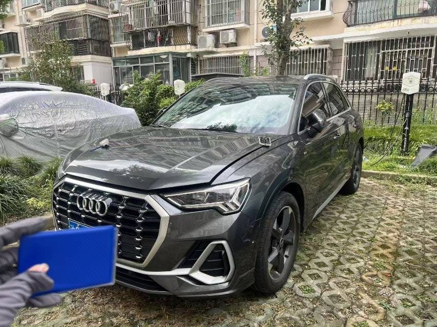 2022 2022 immagine di auto