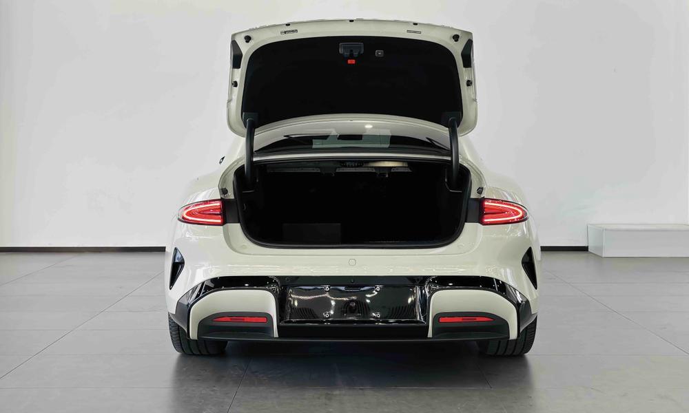 2026 #13 2026 image de voiture #13