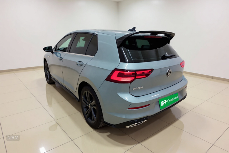 Volkswagen Golf 2024 car image #5