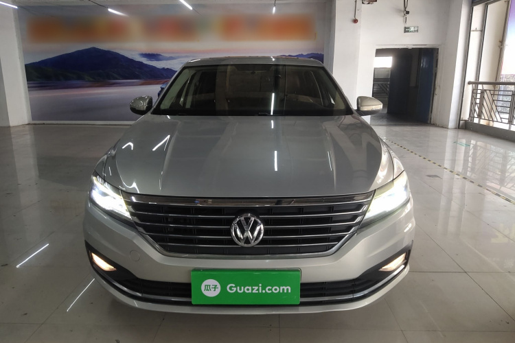 Volkswagen Lavida 2018 car image #3