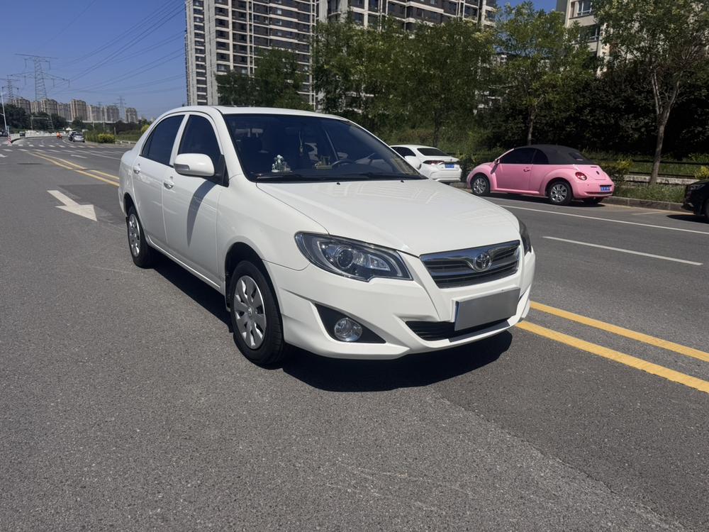 Toyota Corolla (Classic) 2015 #3 Toyota Corolla (Classic) 2015 car image #3