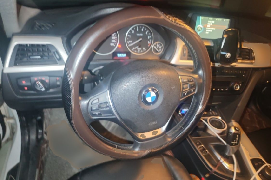 BMW 3 Series 2014 car image #22