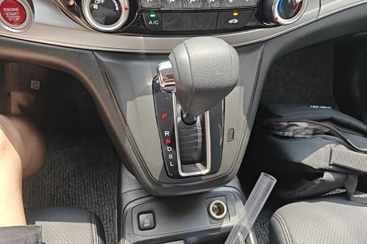 Honda CR-V 2015 #14 Honda CR-V 2015 صورة سيارة #14