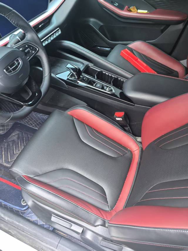 GEELY Coolray 2022 imagen de coche #3