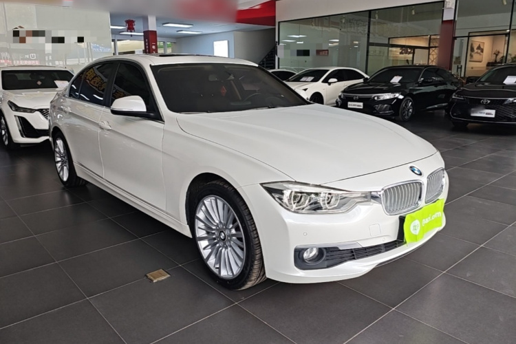 BMW 3 Series 2018 #6 BMW 3 Series 2018 car image #6