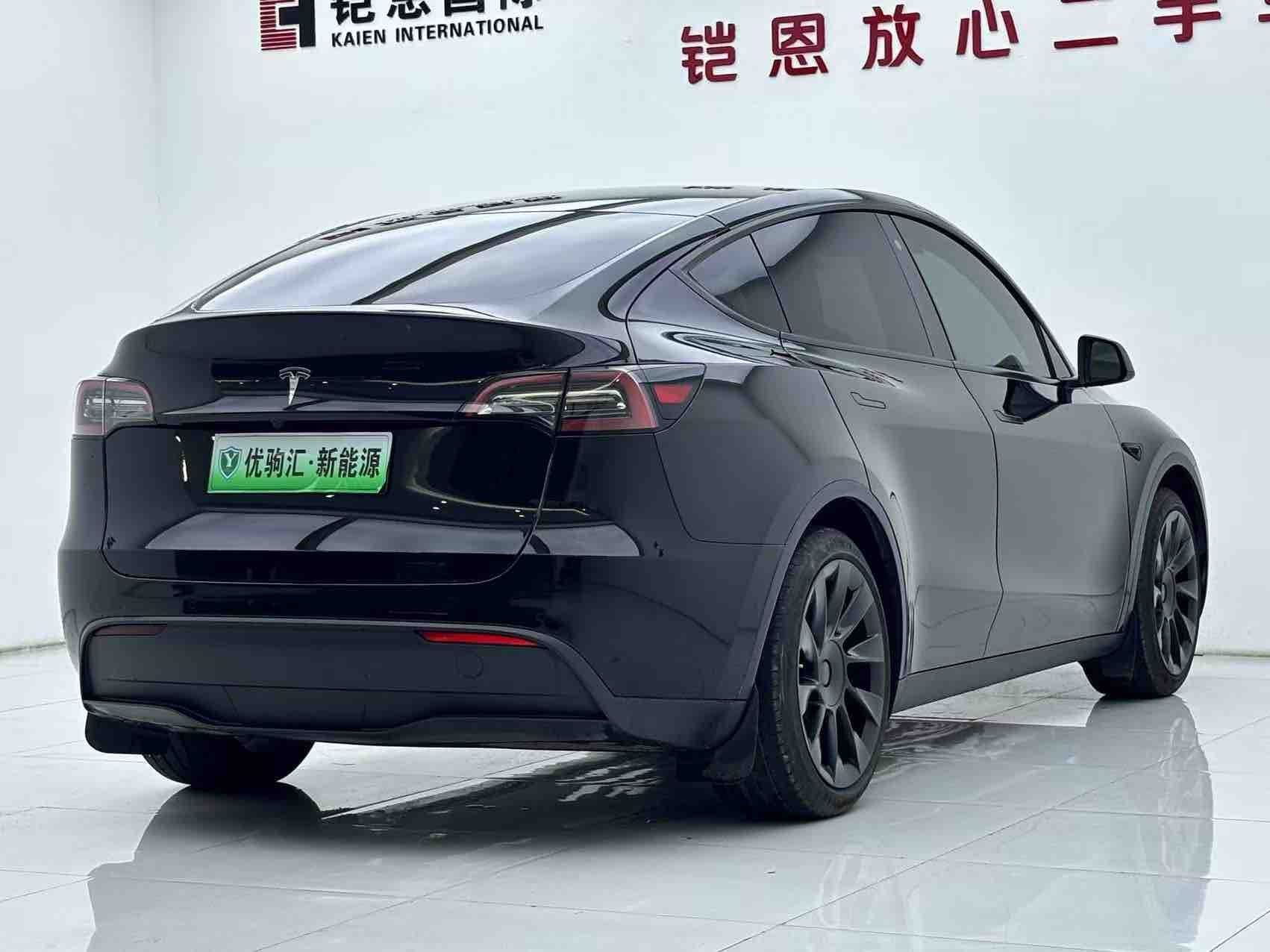 Tesla Model Y 2022 car image #7