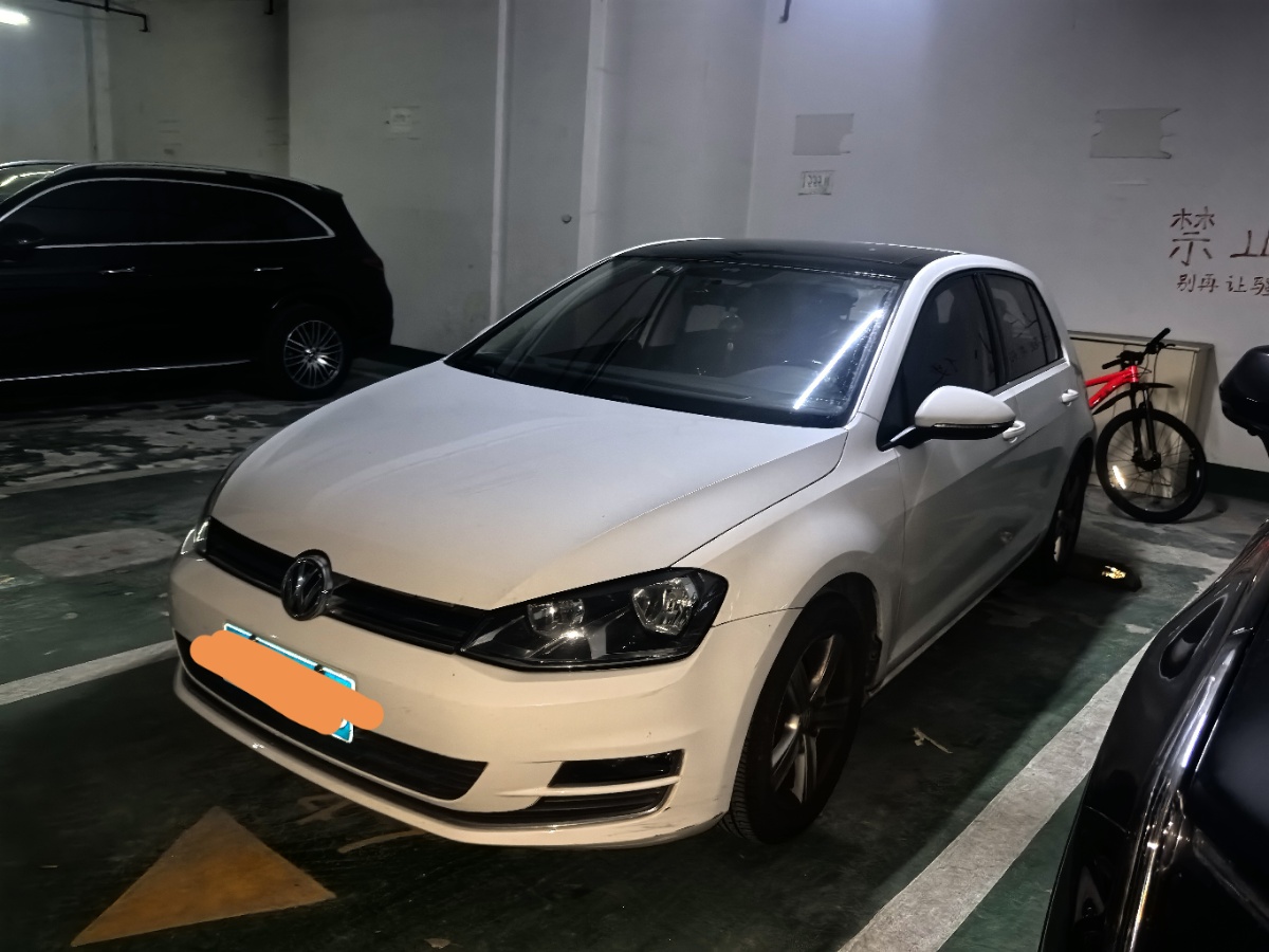 Volkswagen Golf 2015 Volkswagen Golf 2015 car image