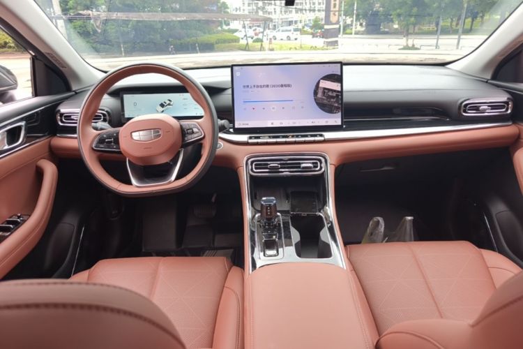 GEELY Emgrand 2025 #10 GEELY Emgrand 2025 car image #10