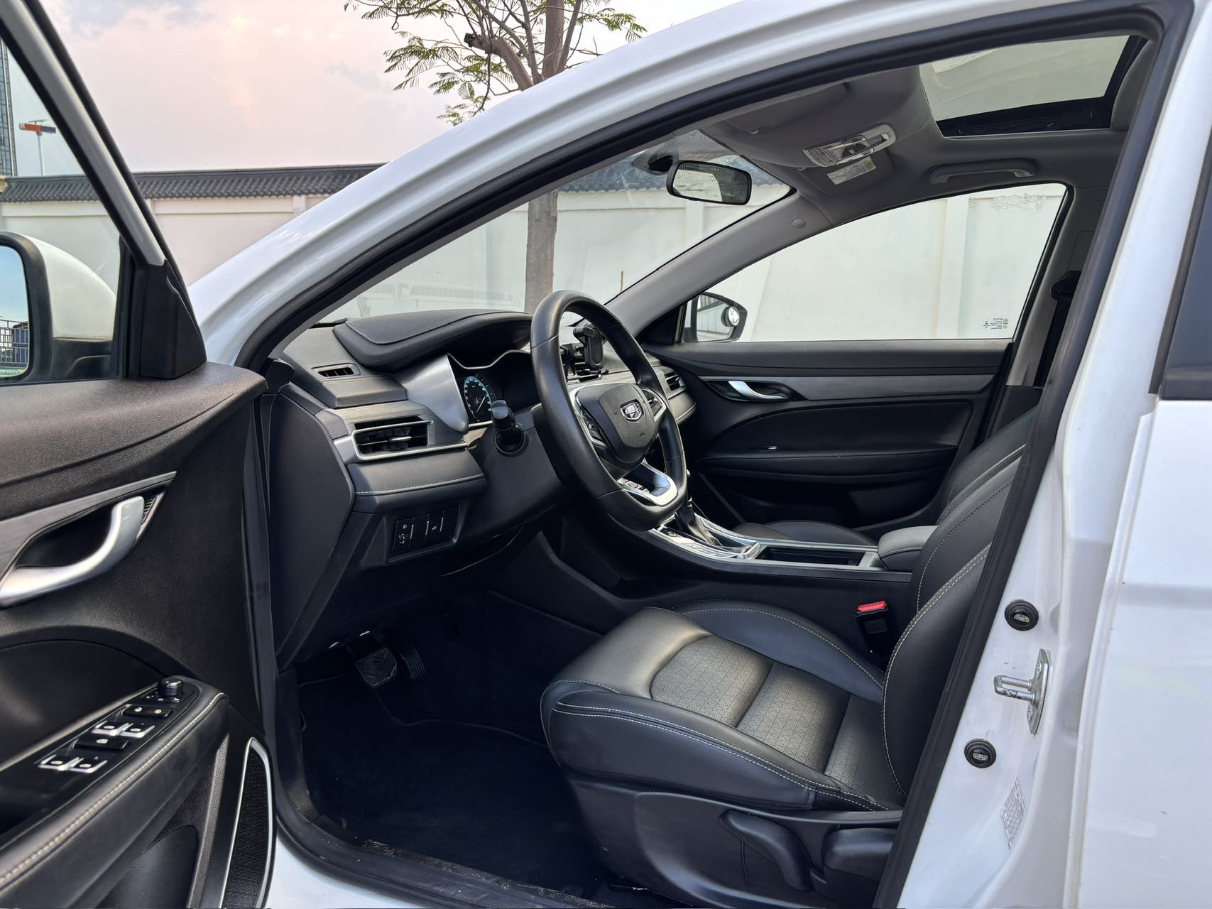 GEELY Emgrand 2021 #7 GEELY Emgrand 2021 car image #7