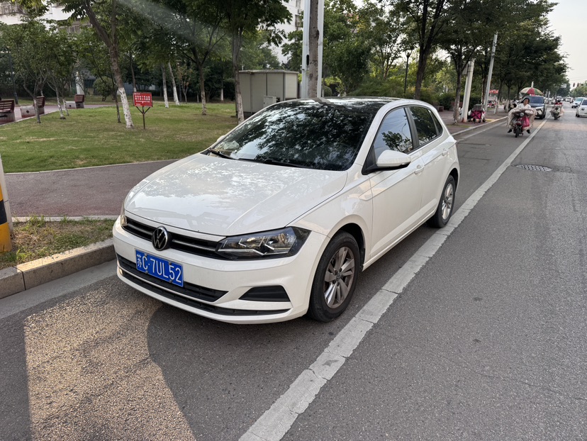 Volkswagen Polo 2021 Volkswagen Polo 2021 car image