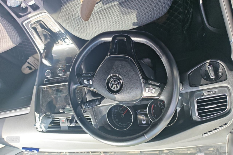 Volkswagen Golf 2020 #12 Volkswagen Golf 2020 car image #12