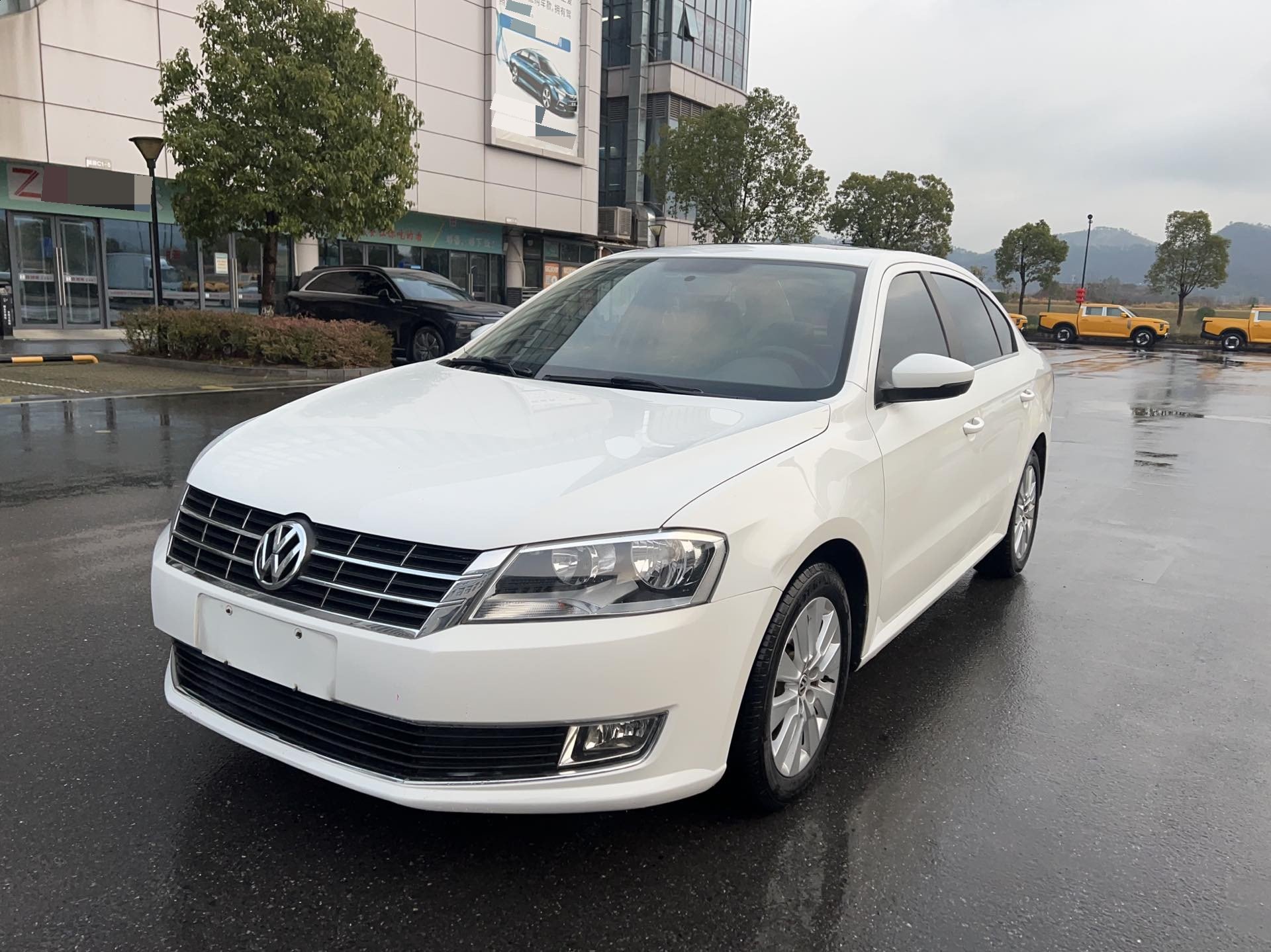 Volkswagen Santana 2016 car image 