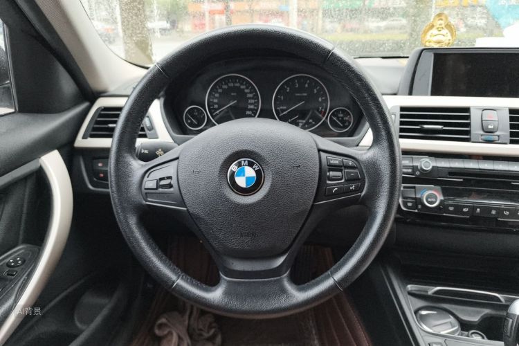 BMW 3 Series 2015 car image #12