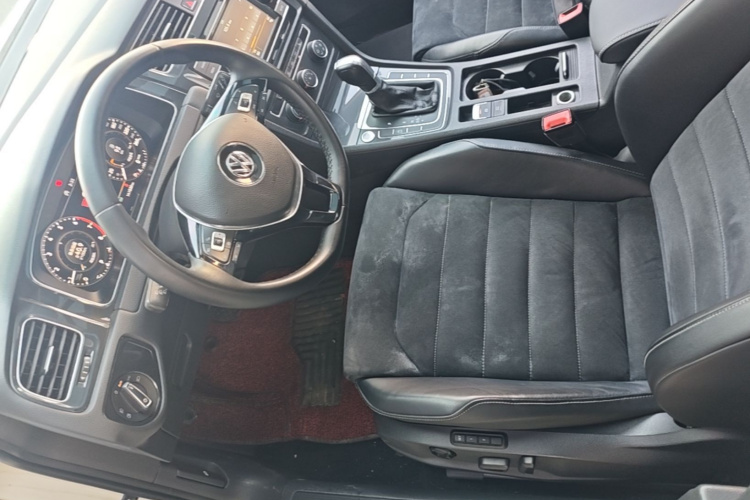 Volkswagen Golf 2020 #16 Volkswagen Golf 2020 изображение автомобиля #16